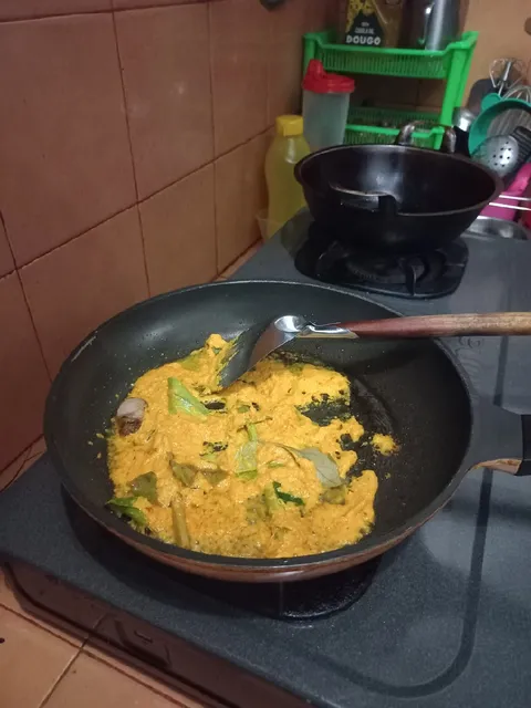 Gurame Pesmol Kuning Khas Tatar Sunda yang Menggugah Selera